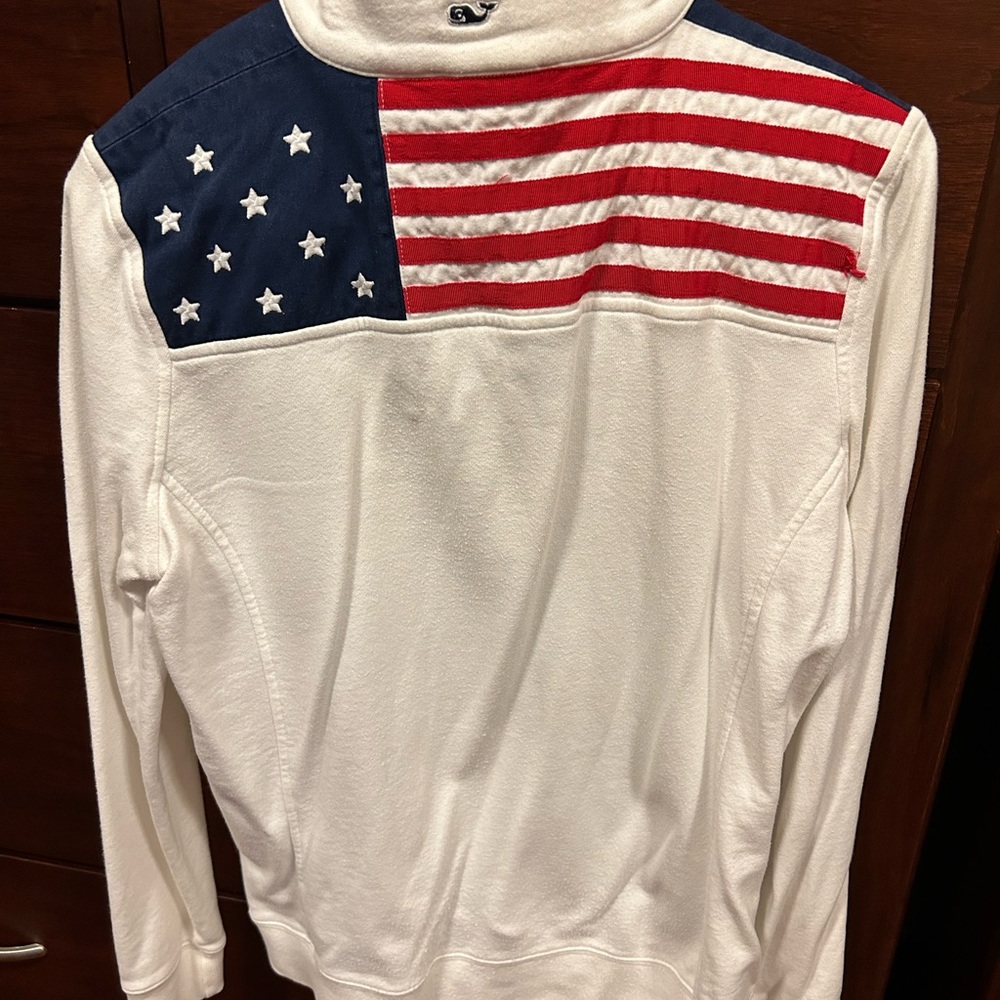 Vineyard Vines rare! American flag back quarter zip sweatshirt 🇺🇸